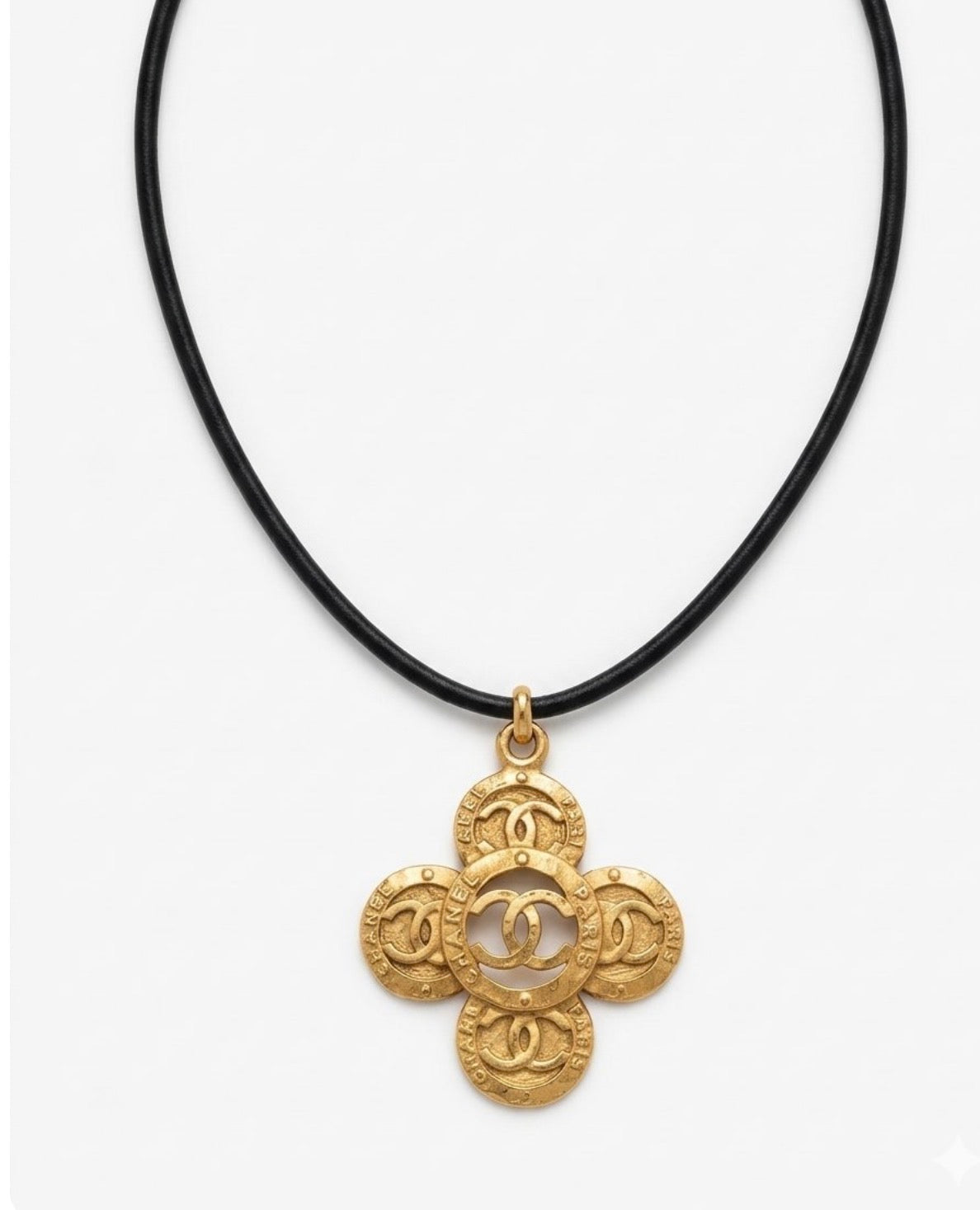 Large Clover — On Cord