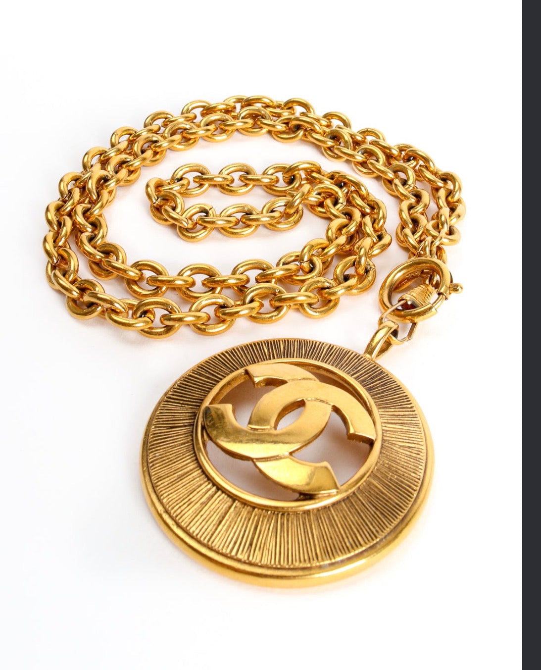Interlock CC round Pendant — On Chain